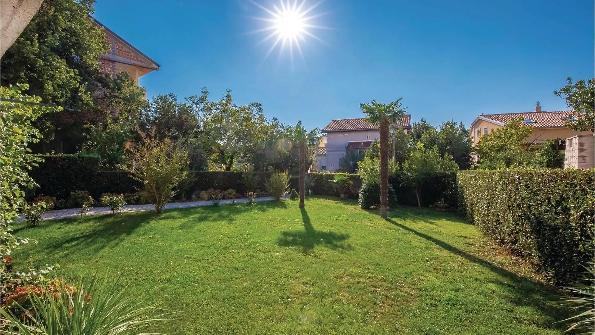1 Bedroom Gorgeous Apartment In Selce