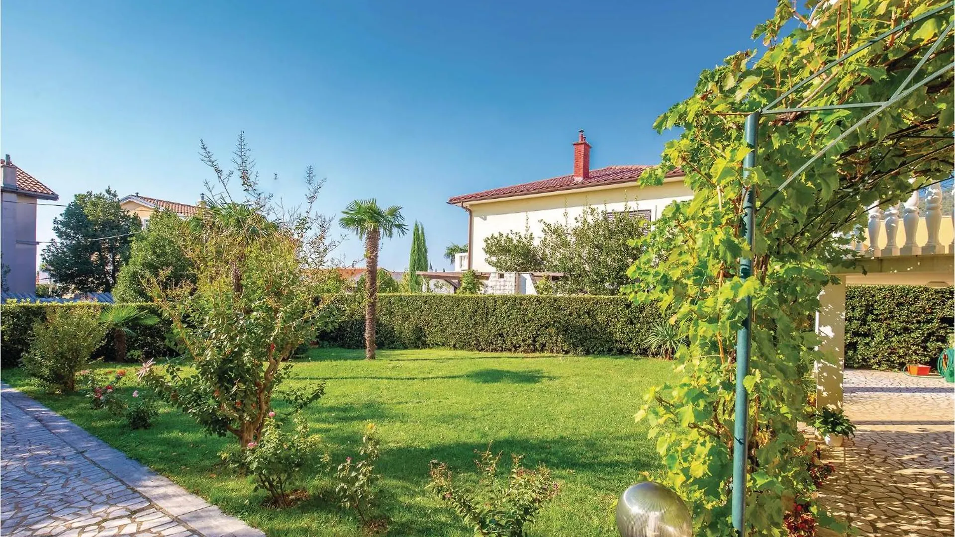1 Bedroom Gorgeous Apartment In Selce Kroatien