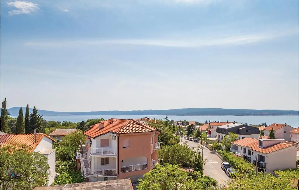 1 Bedroom Gorgeous Apartment In Selce Croatie