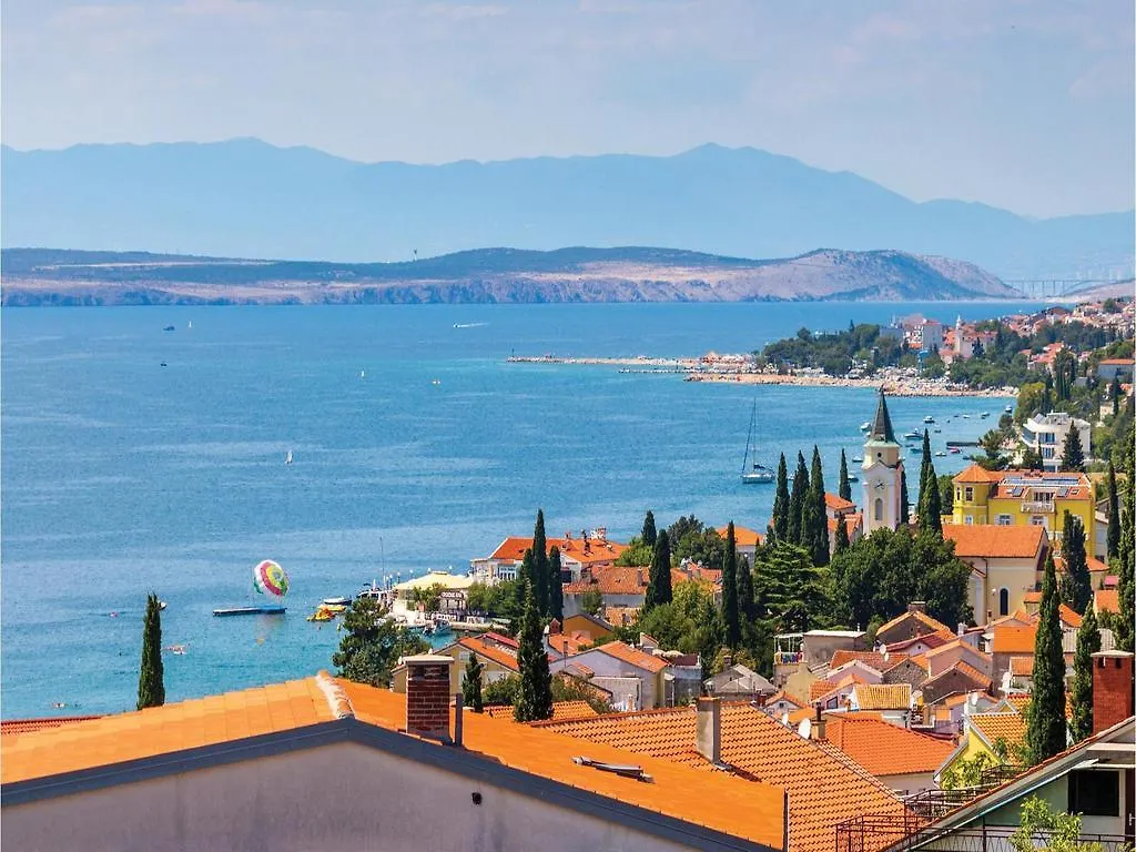 1 Bedroom Gorgeous Apartment In Selce